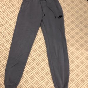 women’s Nike sweatpants